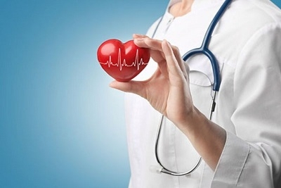 Pregled interniste/EKG/uz abdomena i male karlice /uz štitaste žlezde . Akcija